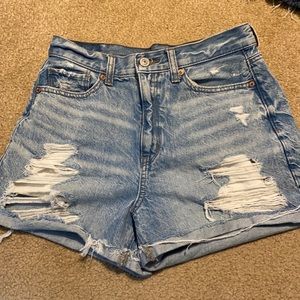 High rise Mom shorts